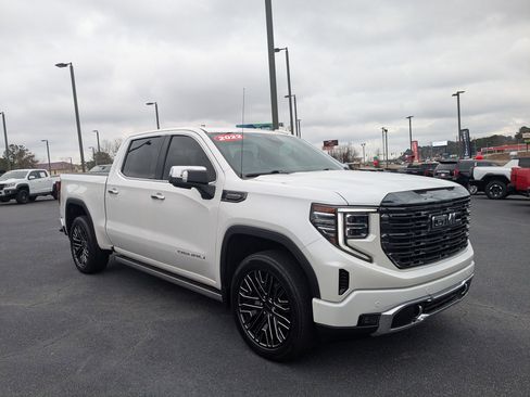 Used 2022 GMC Sierra 1500 Denali Ultimate image 3