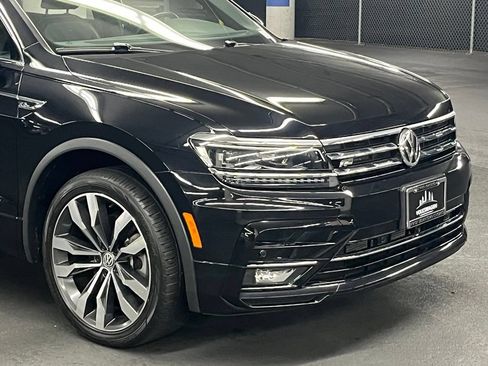 Used 2021 Volkswagen Tiguan SEL Premium R-Line AWD/4WD image 42