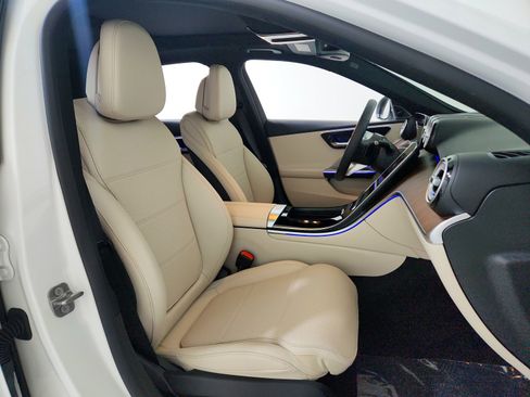 New 2025 Mercedes-Benz C 300 Sedan image 14