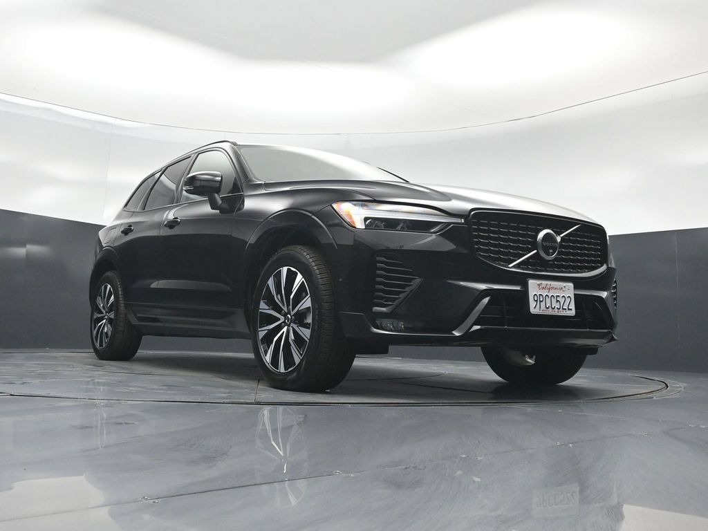 Used 2025 Volvo XC60 B5 Plus AWD/4WD image 48
