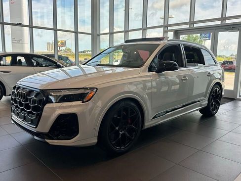 New 2026 Audi SQ7 Prestige AWD/4WD image 5