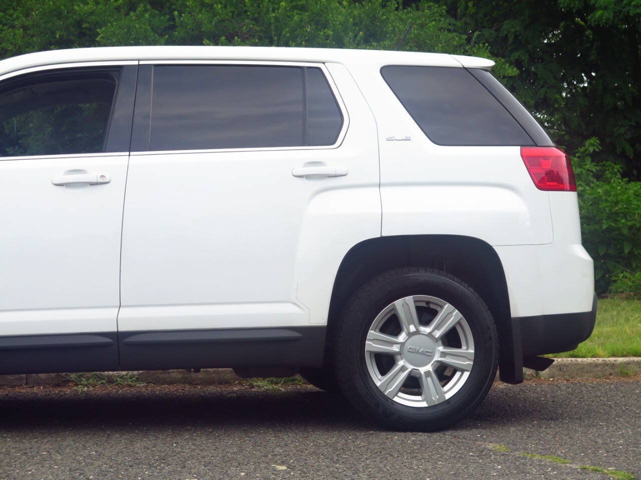 Used 2014 GMC Terrain SLE w/ LPO, Protection Package FWD image 28