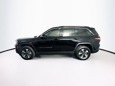 Used 2022 Jeep Grand Cherokee Limited 4xe w/ Luxury Tech Group II AWD/4WD image 4