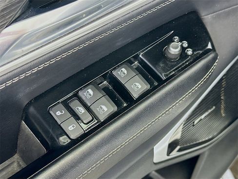 Used 2022 Jeep Wagoneer Series III w/ Premium Group I image 19