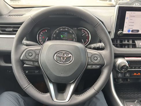 Certified 2025 Toyota RAV4 XLE w/ Convenience Package image 12