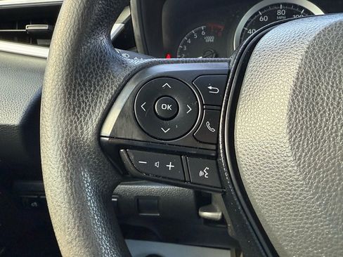 Used 2020 Toyota Corolla LE image 17