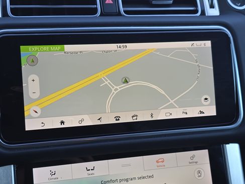 Used 2019 Land Rover Range Rover HSE image 23