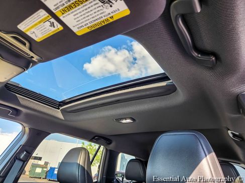 Certified 2026 Subaru Outback Limited AWD/4WD image 8