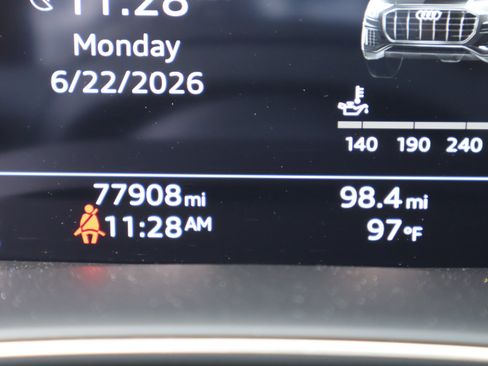 Used 2021 Audi Q8 Premium w/ Convenience Package AWD/4WD image 27
