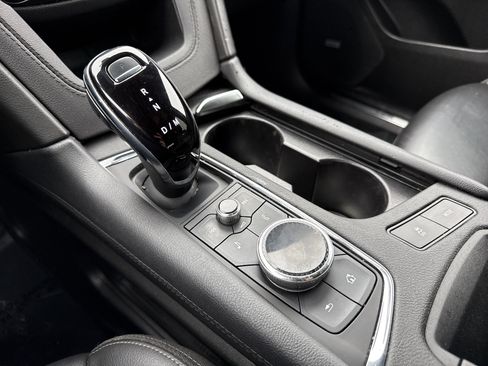 Used 2022 Cadillac XT5 Luxury image 19