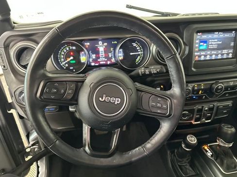 Used 2023 Jeep Wrangler Unlimited w/ Cold Weather Group image 14