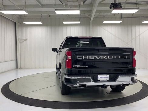 Used 2019 Chevrolet Silverado 1500 LTZ w/ LTZ Premium Package AWD/4WD image 7