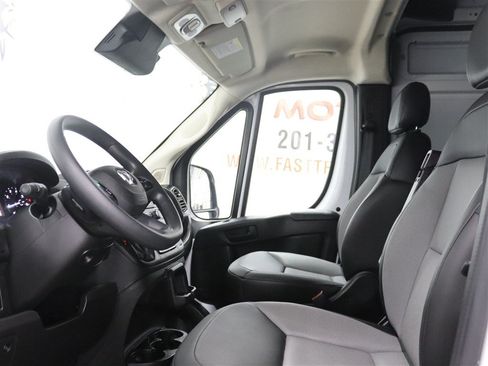 Used 2023 RAM ProMaster 2500 FWD image 14