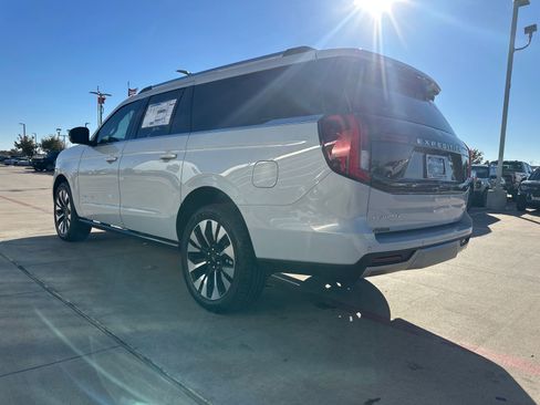 New 2025 Ford Expedition Max Platinum w/ Driver's Package image 3