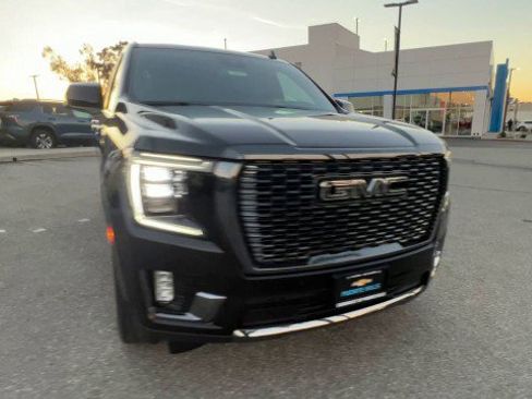 Used 2024 GMC Yukon XL Denali Ultimate image 3