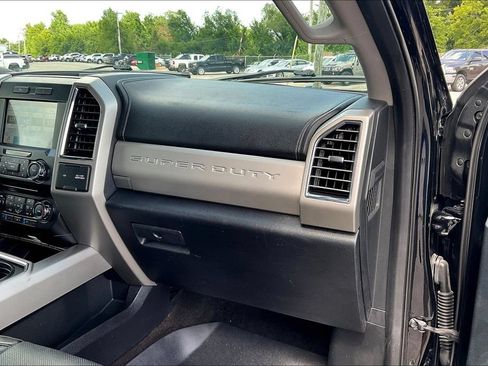 Used 2018 Ford F250 Lariat w/ Lariat Value Package AWD/4WD image 17