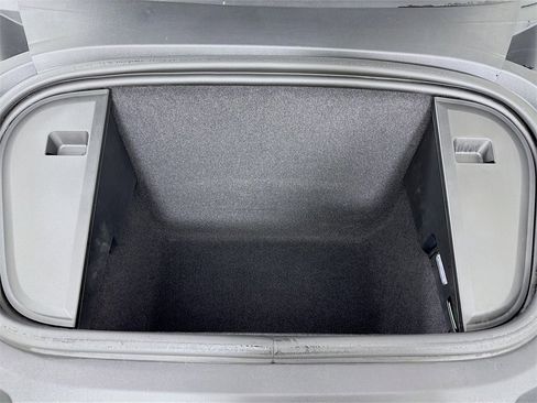 Used 2022 Porsche Taycan Turbo S image 34