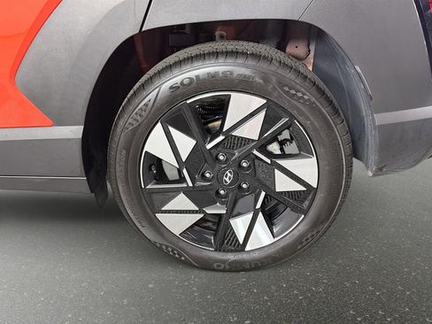 Certified 2024 Hyundai Kona SEL FWD image 28