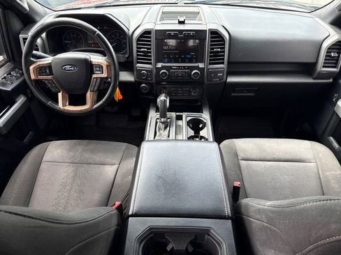 Used 2018 Ford F150 XLT w/ Equipment Group 302A Luxury AWD/4WD image 12