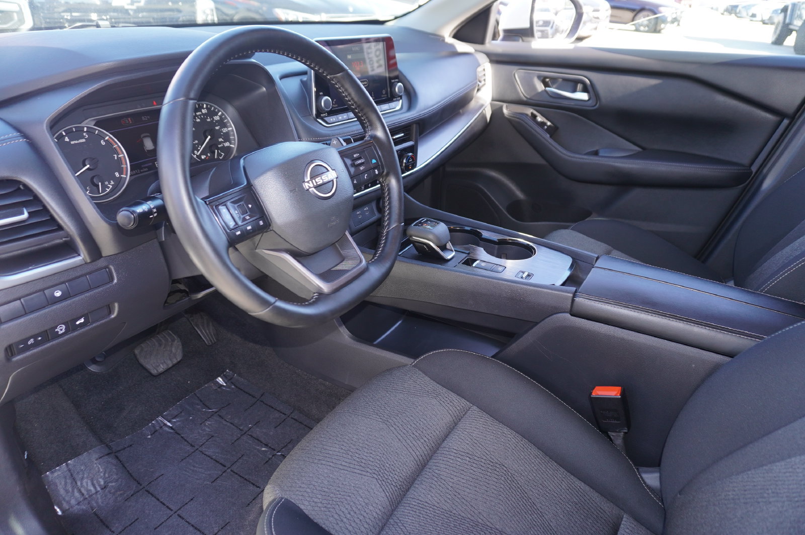 Used 2026 Nissan Rogue SV FWD image 11