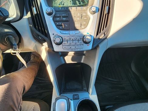 Used 2015 Chevrolet Equinox LT w/ Driver Convenience Package image 21