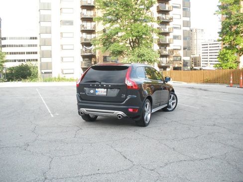 Used 2013 Volvo XC60 T6 R-Design Platinum AWD/4WD image 15