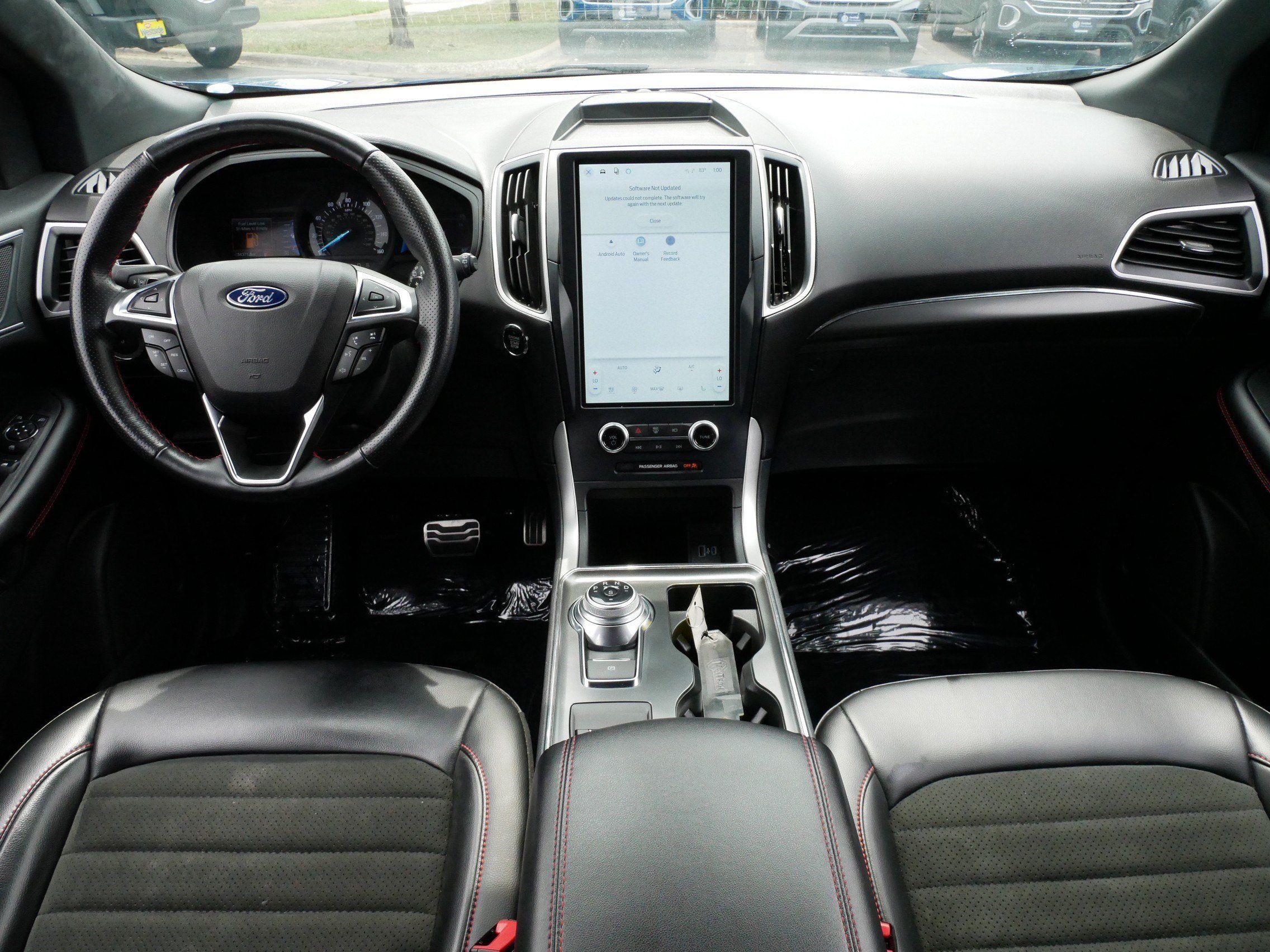 Used 2024 Ford Edge ST-Line w/ Class II Trailer Tow Package AWD/4WD image 10