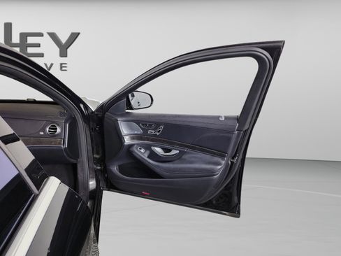 Used 2019 Mercedes-Benz S 450 Sedan image 28