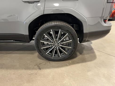 Used 2026 Lexus GX 550 w/ Cold Area Package image 47