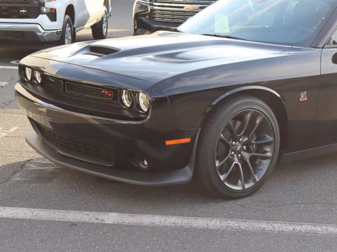 Used 2021 Dodge Challenger R/T Scat Pack RWD image 6