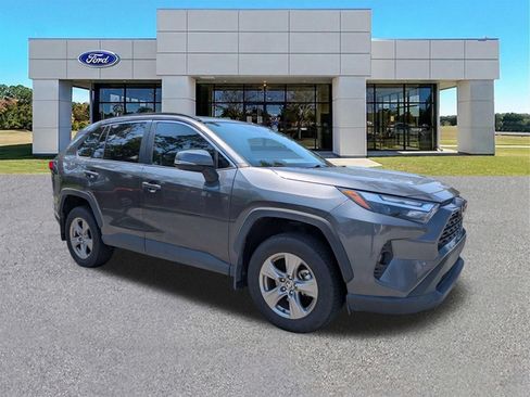 Used 2025 Toyota RAV4 XLE FWD image 2