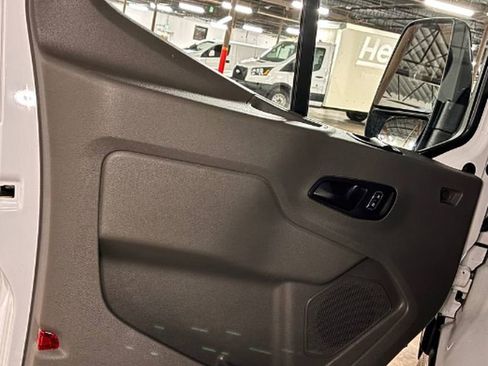 Used 2023 Ford Transit 350 XLT image 19