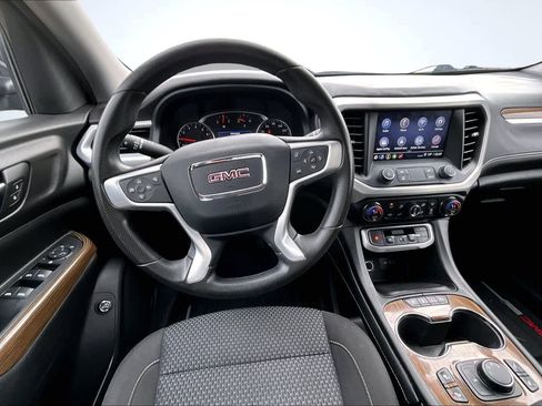 Used 2023 GMC Acadia SLE w/ Driver Convenience Package image 15