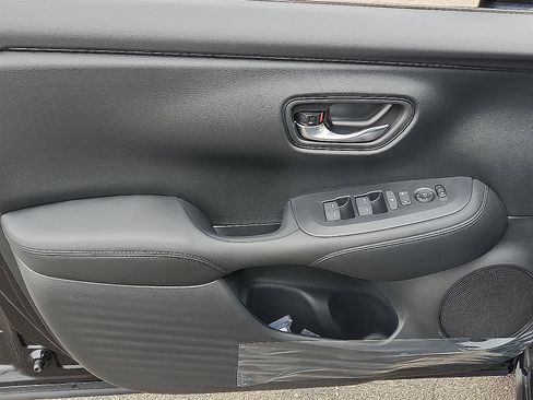 New 2027 Honda HR-V LX image 8