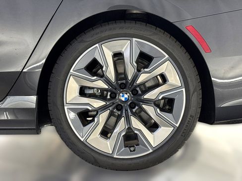 New 2026 BMW i7 eDrive50 image 11