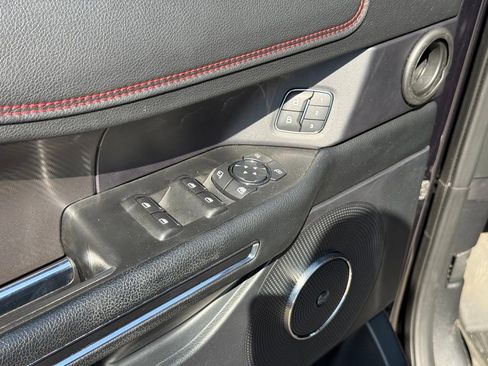 Used 2021 Ford Expedition Max Limited image 10