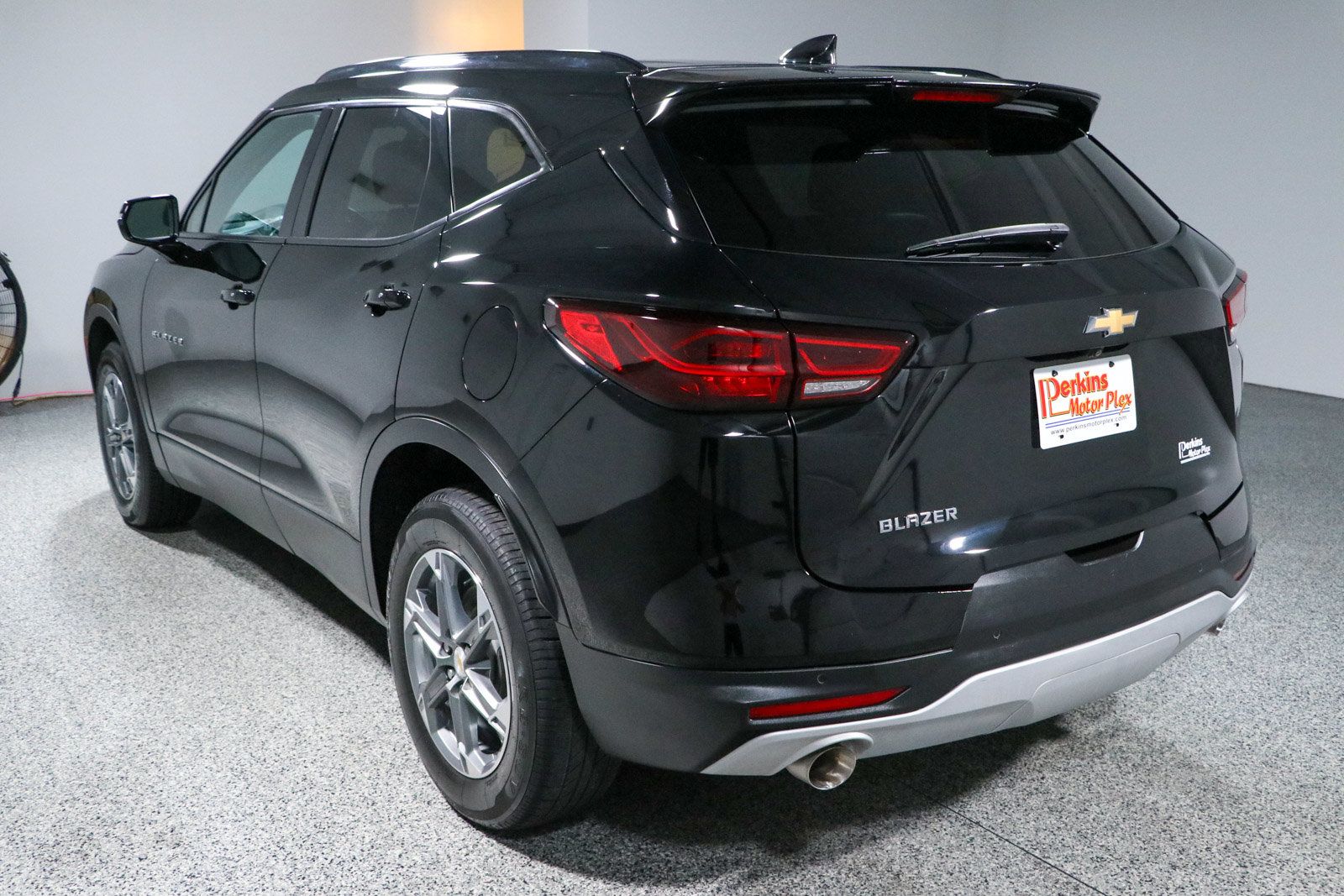 Used 2024 Chevrolet Blazer LT FWD image 9