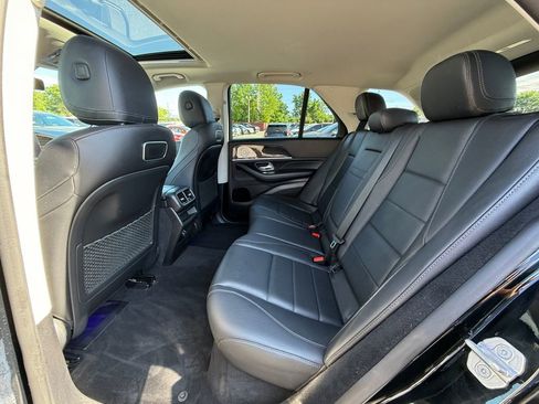 Used 2020 Mercedes-Benz GLE 450 4MATIC w/ Premium Package image 25