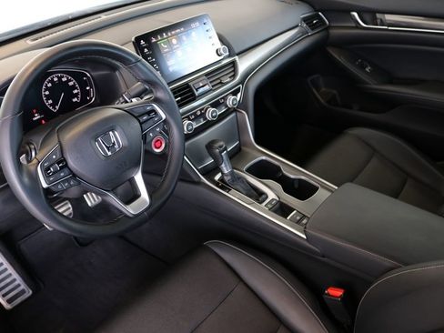 Used 2018 Honda Accord Sport image 18