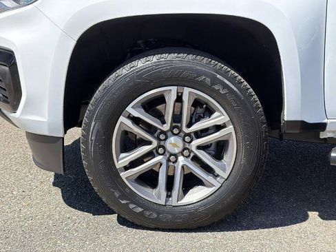 Used 2022 Chevrolet Colorado W/T w/ Custom Special Edition RWD image 26