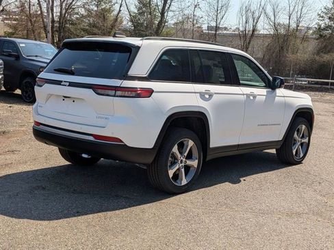 New 2026 Jeep Grand Cherokee Limited AWD/4WD image 3