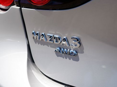 New 2026 MAZDA MAZDA3 Hatchback w/Premium Plus Pkg AWD/4WD image 10