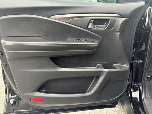 Used 2019 Honda Ridgeline Sport image 8