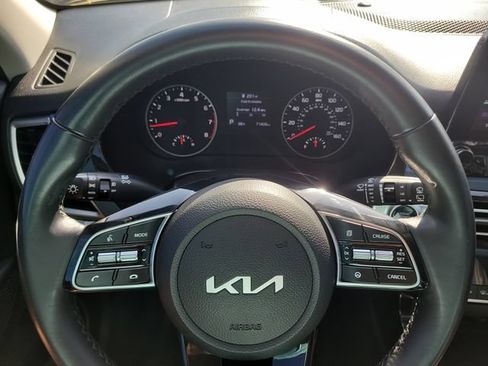 Used 2023 Kia Seltos S w/ Navigation Package FWD image 28