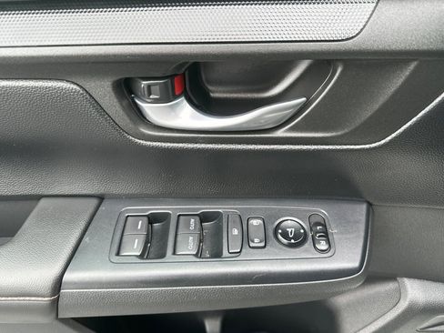 Used 2023 Honda CR-V Sport image 11