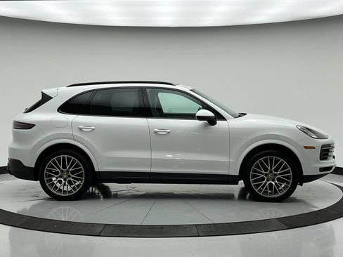 Used 2023 Porsche Cayenne AWD/4WD image 10