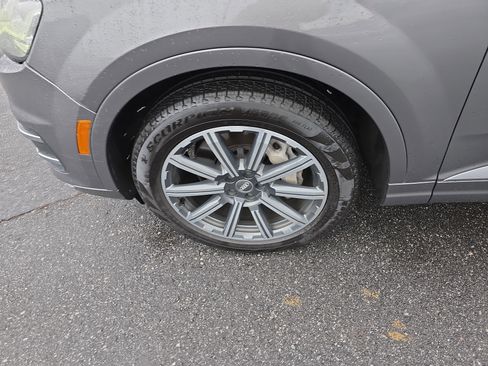 Used 2017 Audi Q7 3.0T Premium Plus w/ Premium Plus Package image 12