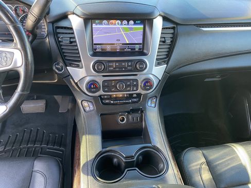 Used 2019 GMC Yukon XL SLT w/ Open Road Package image 13