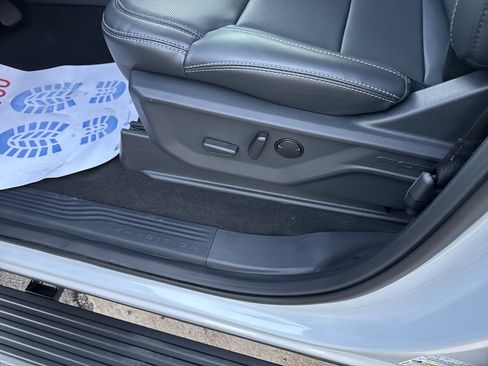 New 2025 Ford Expedition Platinum w/ Stealth Performance Package image 23