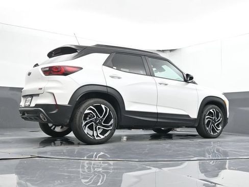 Used 2025 Chevrolet TrailBlazer RS w/ Convenience Package FWD image 23